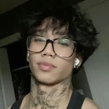 AngstySpicy7184의 Asian boyfriend