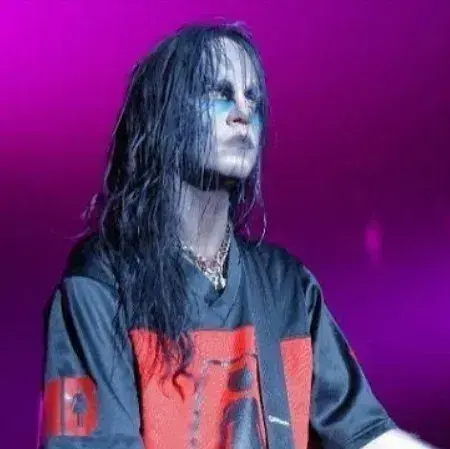 ClassyDial3401의 JOEY JORDISON