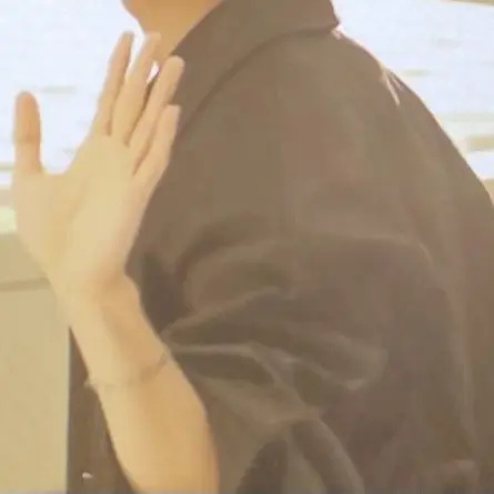 Chenleismylife의 다른 멤버 직캠 보다가 들켜버렸다..