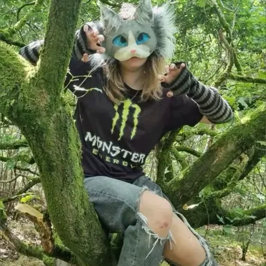 Profile image of Izzy