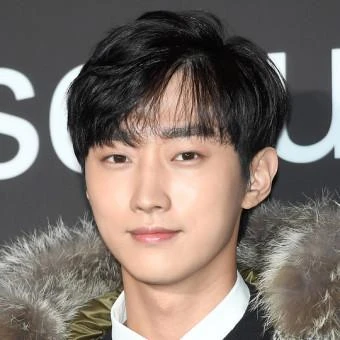 정진영