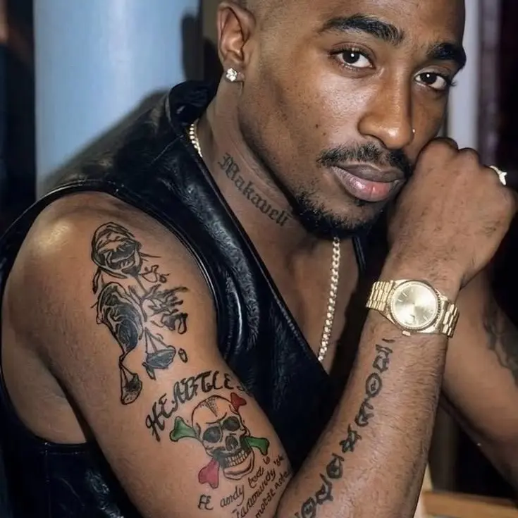 Princess.Roses의 Tupac - 1962 - he shows up at the wrong house