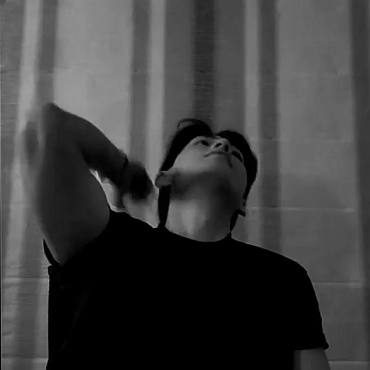 SureWorm5335의 Taehyung fath