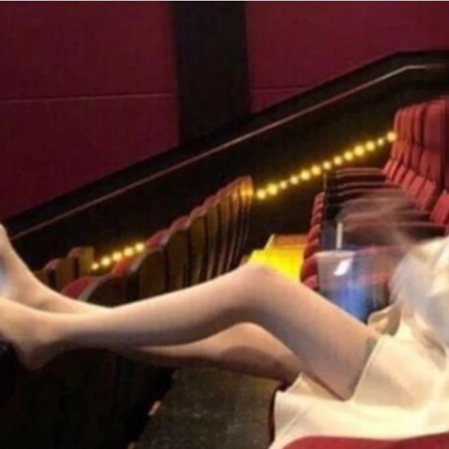 진상인 뒷자리 여자