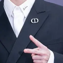 Profile image of th
