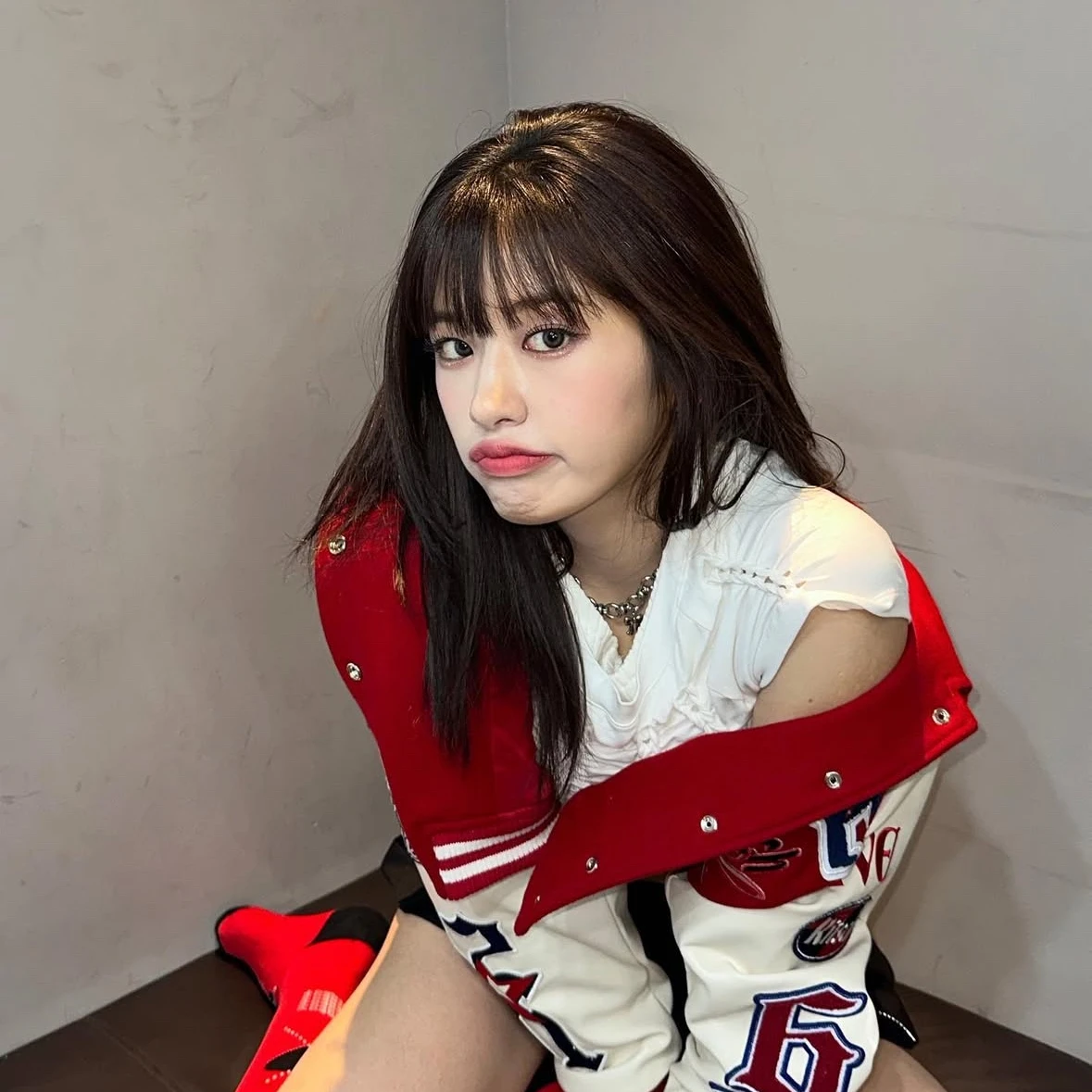 안유진