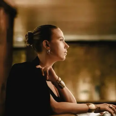 Profile image of Vivian