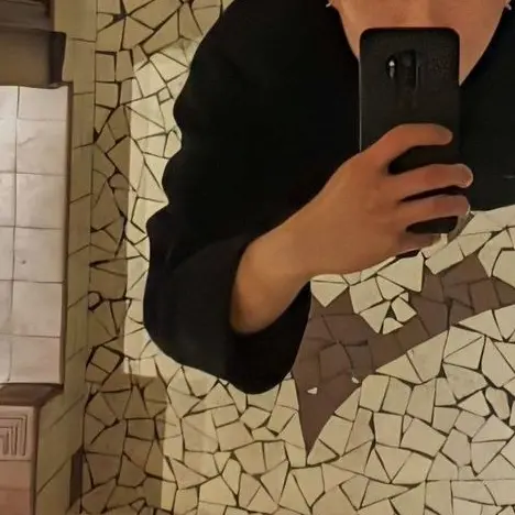 Emk3716의 강영현