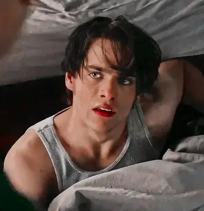 SmugWind5686의 001-Liam Dunbar