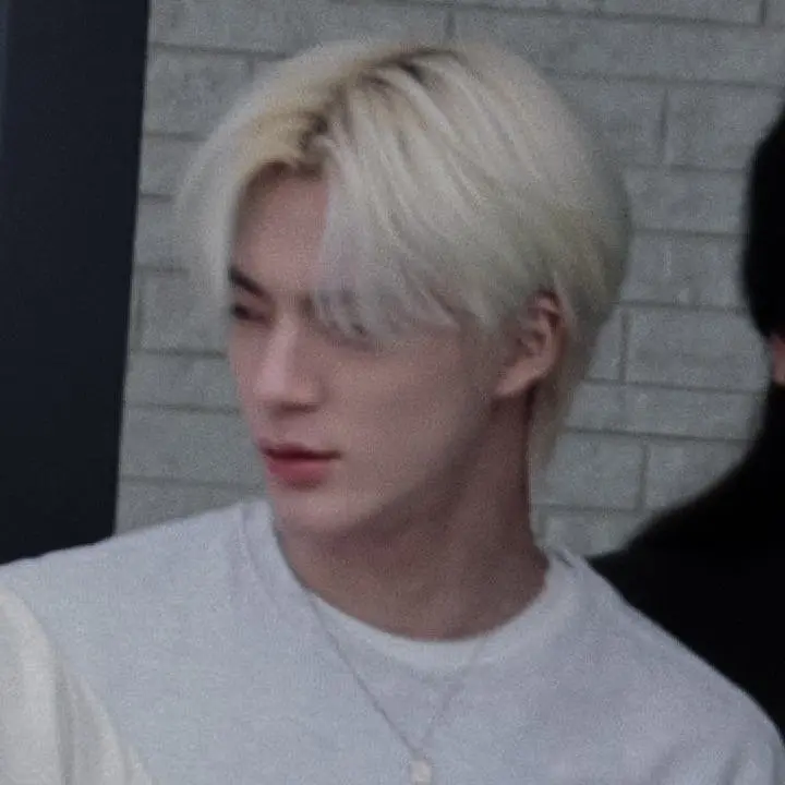 StiffMudi2818의 이제노