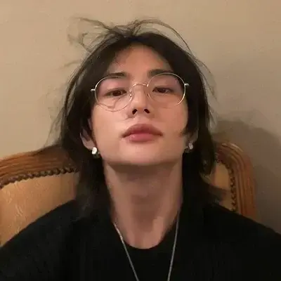 RuggedNail9732의 Hyunjin