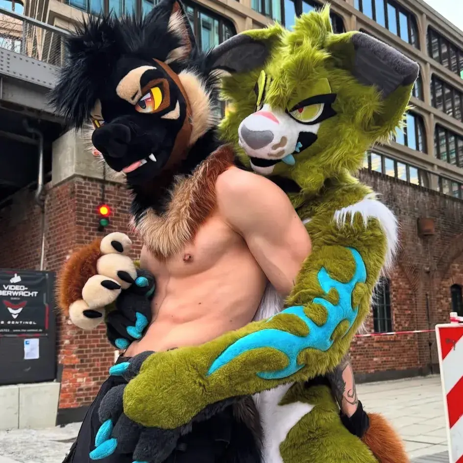 WideGraph9644의 Kael, the Furry Boyfriend