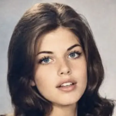 Profile image of Lisa Robertson
