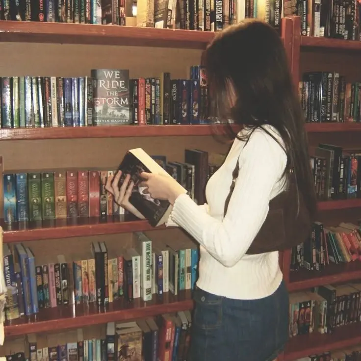 RainyYear5157의 Lesbian nerd