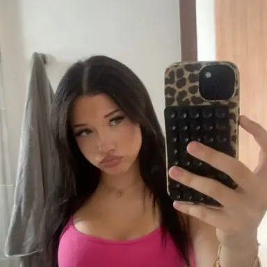 Profile image of Mia
