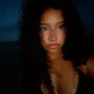 Profile image of Adrianna