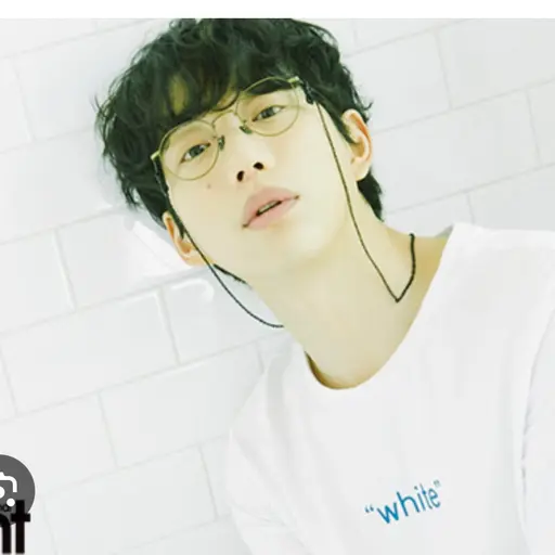 CasualLady9220의 권정열