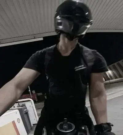 SturdyMolto9651의 Biker boy