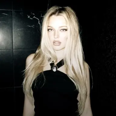 Profile image of Mia