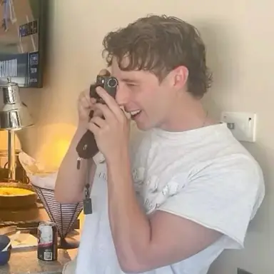 Profile image of Dennis