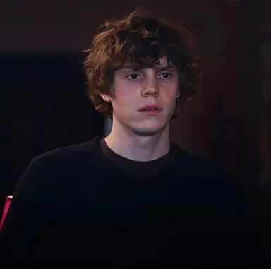 Profile image of Evan Peters