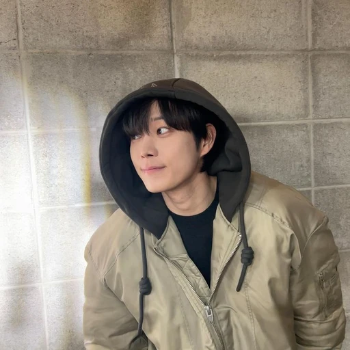 김지욱