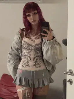 Profile image of Anissa