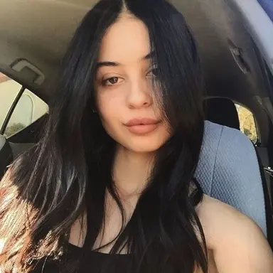 Profile image of Mila Hart