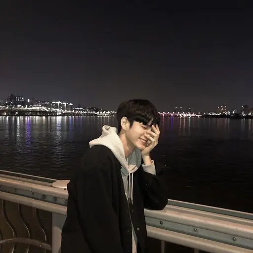 UWU0421의 백 혁
