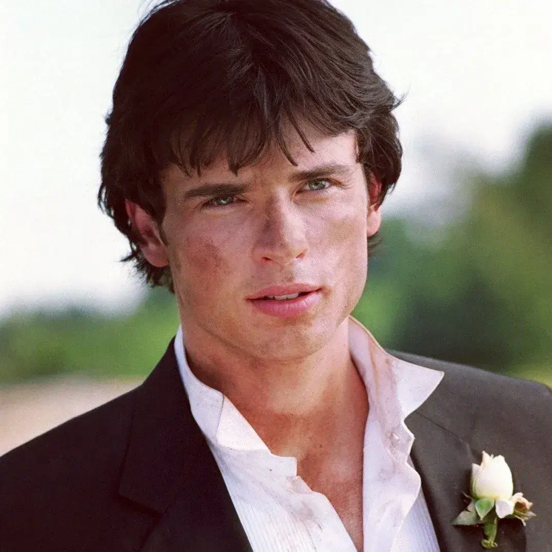 VioletSocks8030의 Elias Vaughn