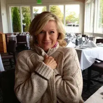 DottedStove5673의 Erin Strauss