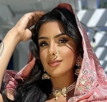 RipestAkita7985의 Indian Baddie