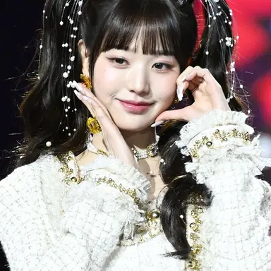 Profile image of 장원영