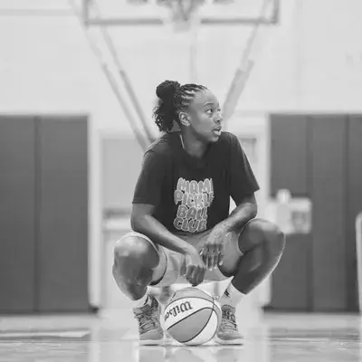 YummyWaist0859의 Jewell Loyd