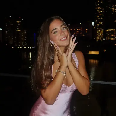 Profile image of Ava