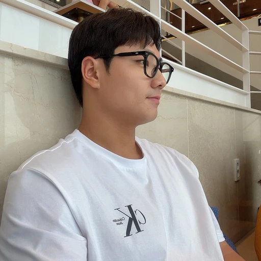윤정빈