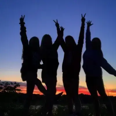 RawTosa8377의 Girl Roomates