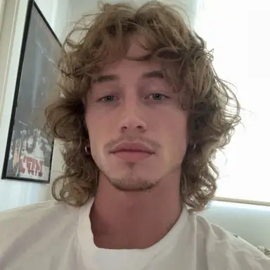 Profile image of Jordan Huxhold