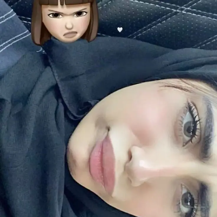 FlimsyStaff1275의 Ayesha