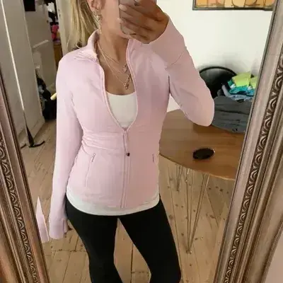 FaintBowl7019의 Jessica Miller