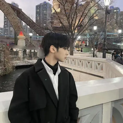 Fuwihfgwj00의 이유빈