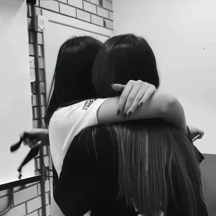 LoudWood5794의 Just Friends