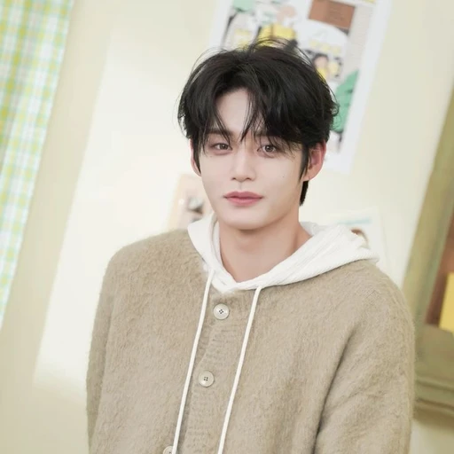 김지웅