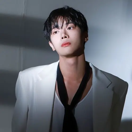 haaiha_jeti의 추영우