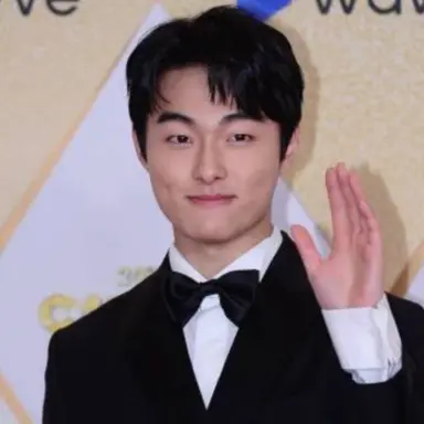 Profile image of 윤찬영