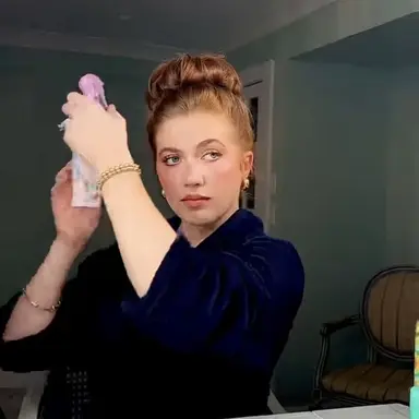 Profile image of Anya Crowley