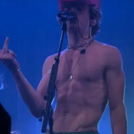 RuggedWoman5339의 Ross Lynch