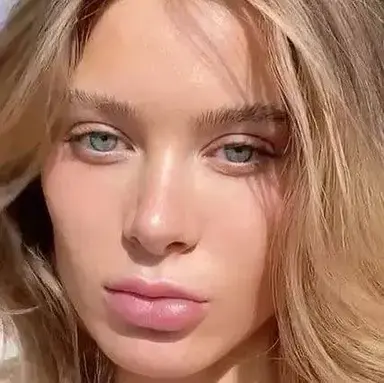 Profile image of Ava Monroe