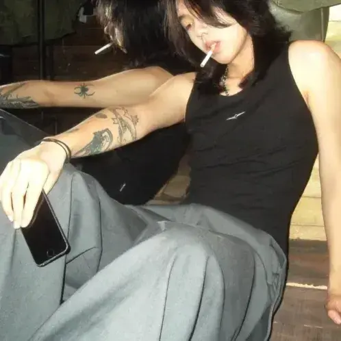 ChillyStamp5157의 Lesbian Summer Camp