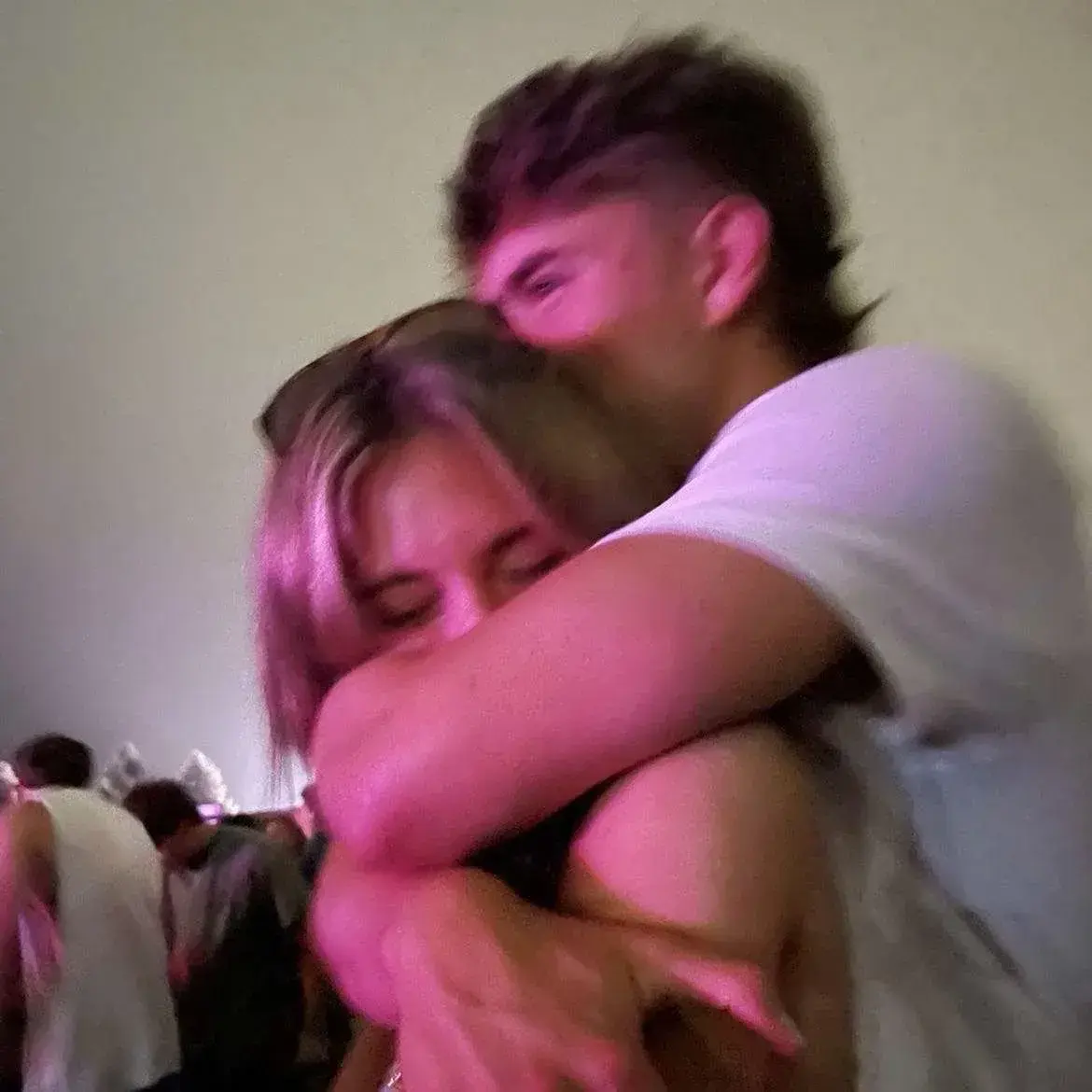 PrimMeno9460의 Your boyfriend